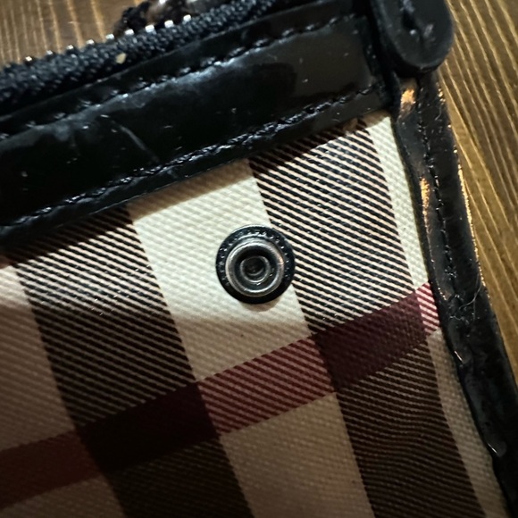 Burberry London Check Canvas Zip Pouch with Black Patent Trim - Picture 4 of 11